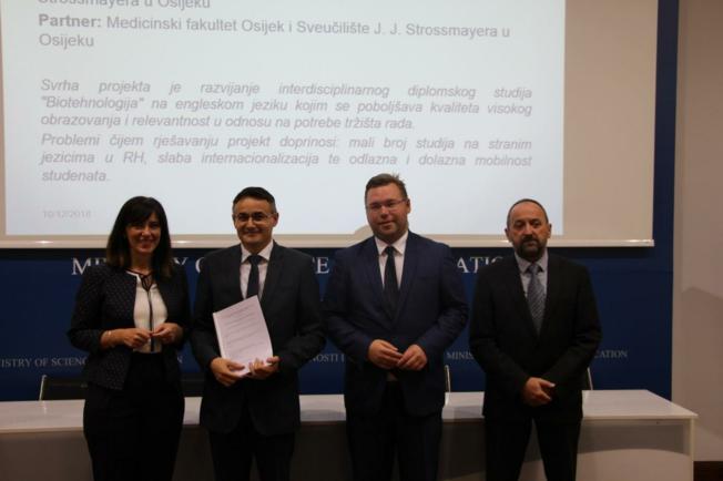 Uspostava interdisciplinarnoga diplomskog studija biotehnologija na engleskom jeziku u Osijeku